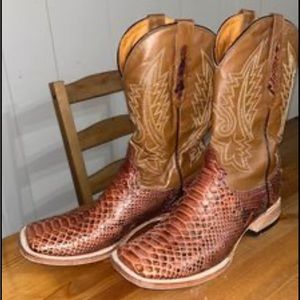 Men’s western boots